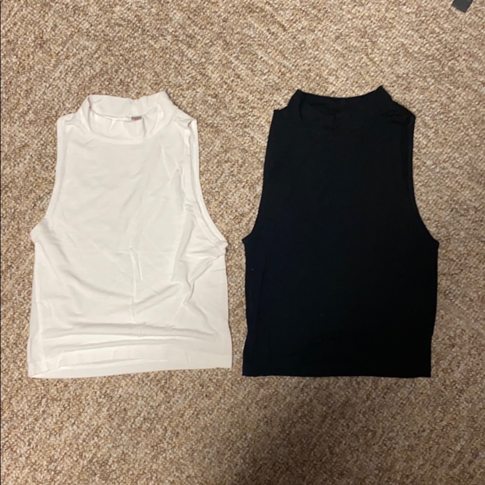 Black and white mock turtle neck crop tops, size s